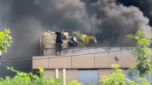 Požar u hotelu u New Delhiju odnio 21 život, ljudi su skakali s prozora u panici