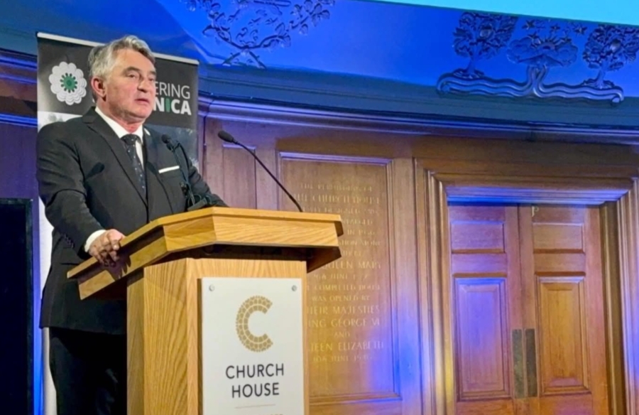 Željko Kom&scaron;ić na komemoraciji u Londonu upozorio na opasnost mržnje i negiranja genocida