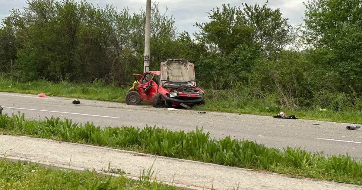 Dvoje mrtvih, troje povrijeđenih: Policija objavila ko je poginuo, Peugeot potpuno uni&scaron;ten