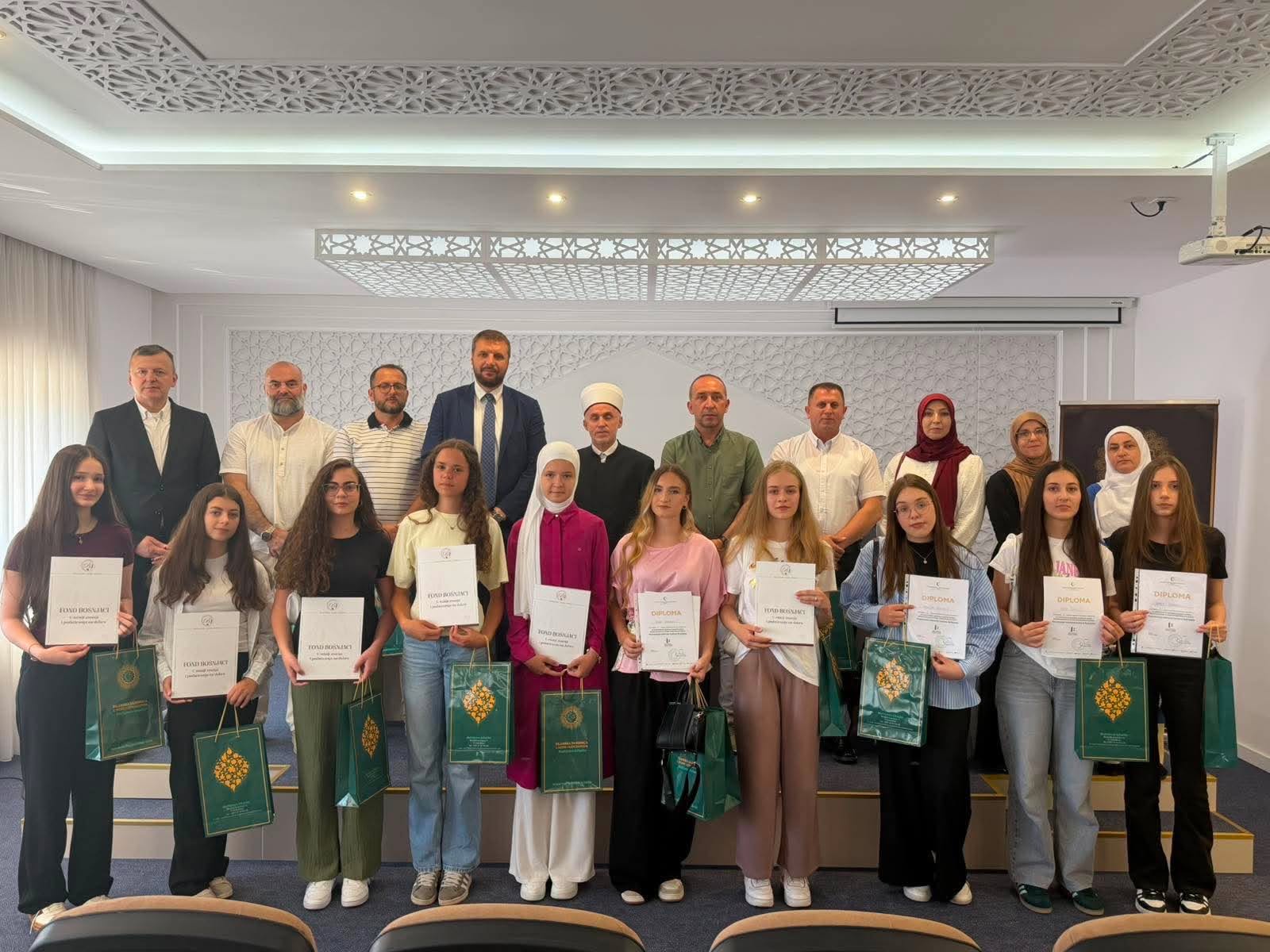 Muftija Kudić organizovao prijem za najbolje učenike iz Islamske vjeronauke i Kulture Bo&scaron;njaka
