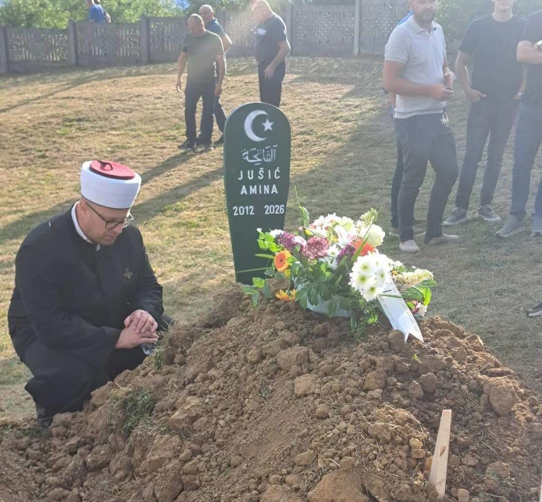 Na dženazi 15-godi&scaron;nje Amina, imam istakao kraj njene patnje i nadu u Allahovu milost