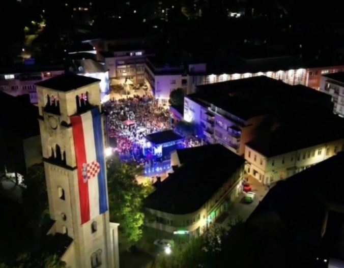 Bihać se priprema za zajedničko praćenje utakmice Hrvatska &ndash; Engleska u centru grada