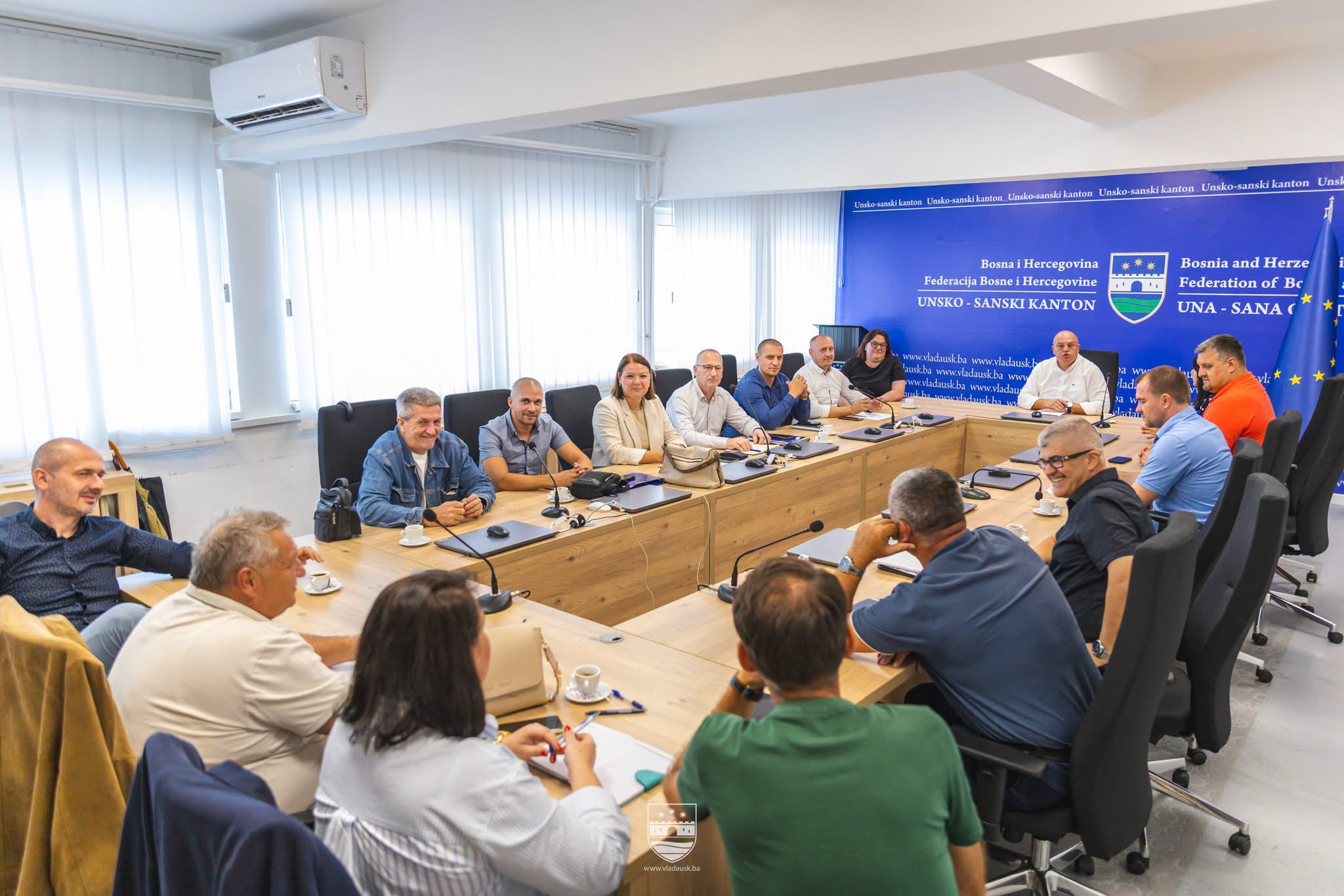 Pregovori između Vlade USK i sindikata zavr&scaron;eni, osnovica za plate od 1. augusta 2026. godine iznosi 450 KM