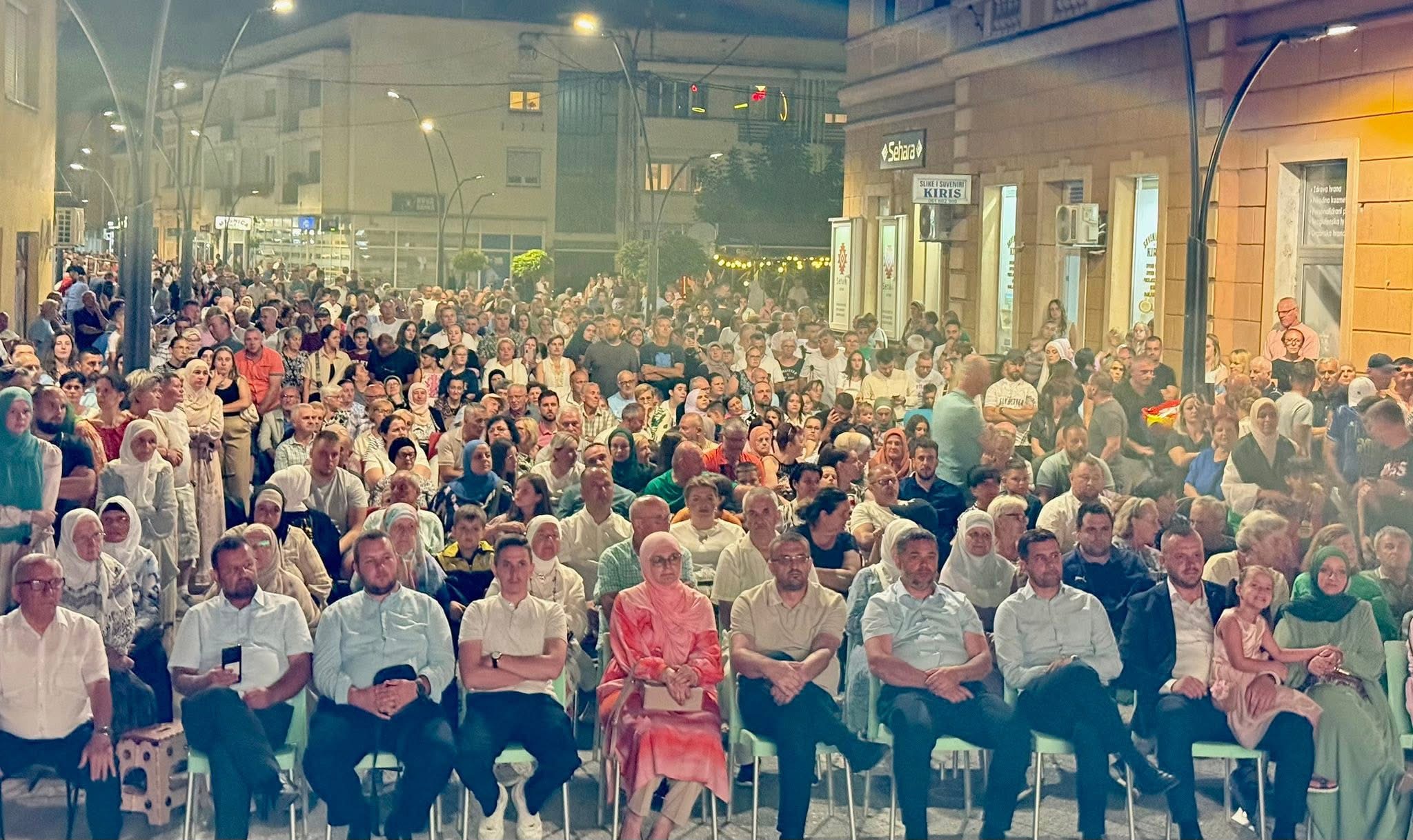 Mustafa Isaković odu&scaron;evio hiljade posjetilaca na koncertu ilahija u Sanskom Mostu