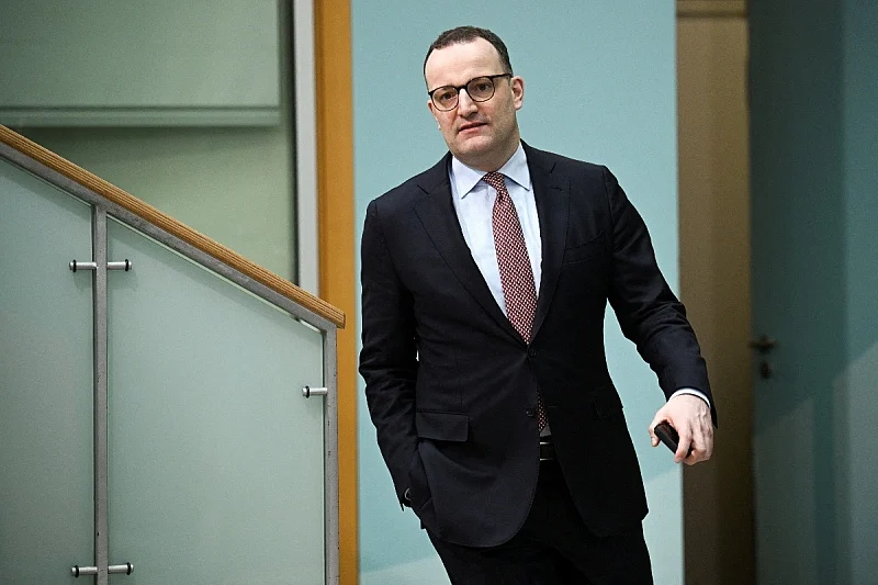 Njemački političar nakon skandala sa surogat-majčinstvom dao ostavku i napustio Bundestag
