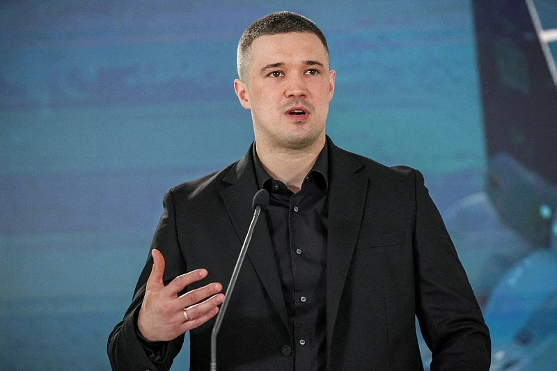 Biv&scaron;i ministar odbrane Ukrajine Fedorov traži od predsjednika Zelenskog odgovore o korupciji u vladi