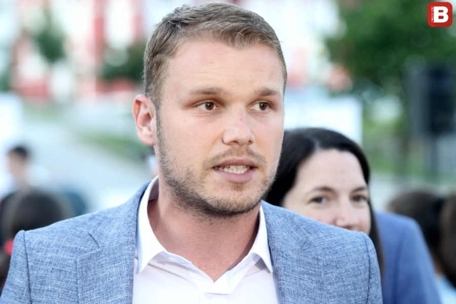 Stanivuković kritikuje kandidaturu Save Minića, upoređujući ga s Karanom i ističući Dodika kao centralnu figuru kampanje