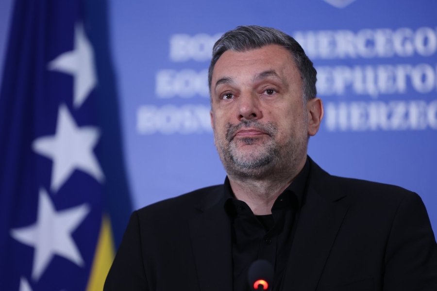 Zalihić ukazuje na problematično pona&scaron;anje funkcionera prema javnim sredstvima, uključujući Zvizdića