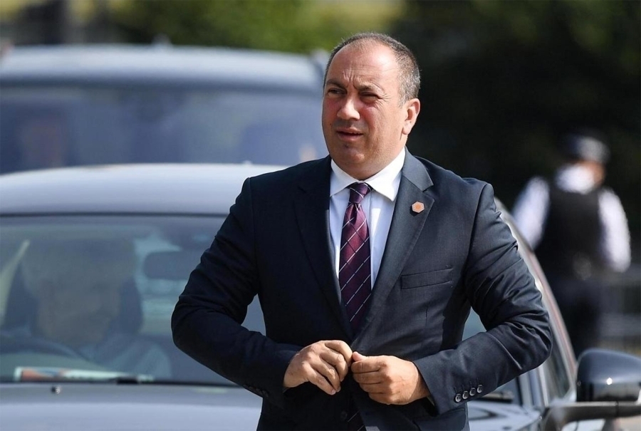 Crnadak otkriva planove za sastanak s Ivanićem i informisanje o političkom istraživanju