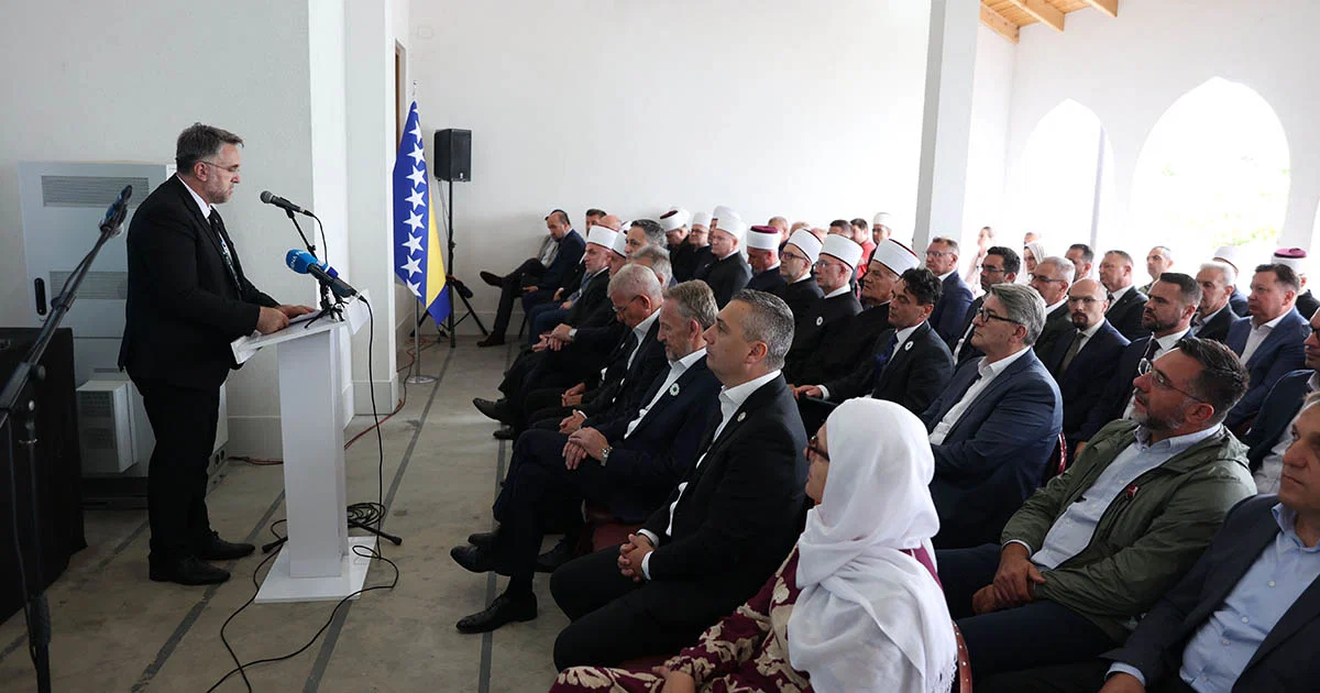 Na komemoraciji u Kamičanima sahranjeno pet identificiranih žrtava, među kojima najmlađa Azmir Hajrudin (24)
