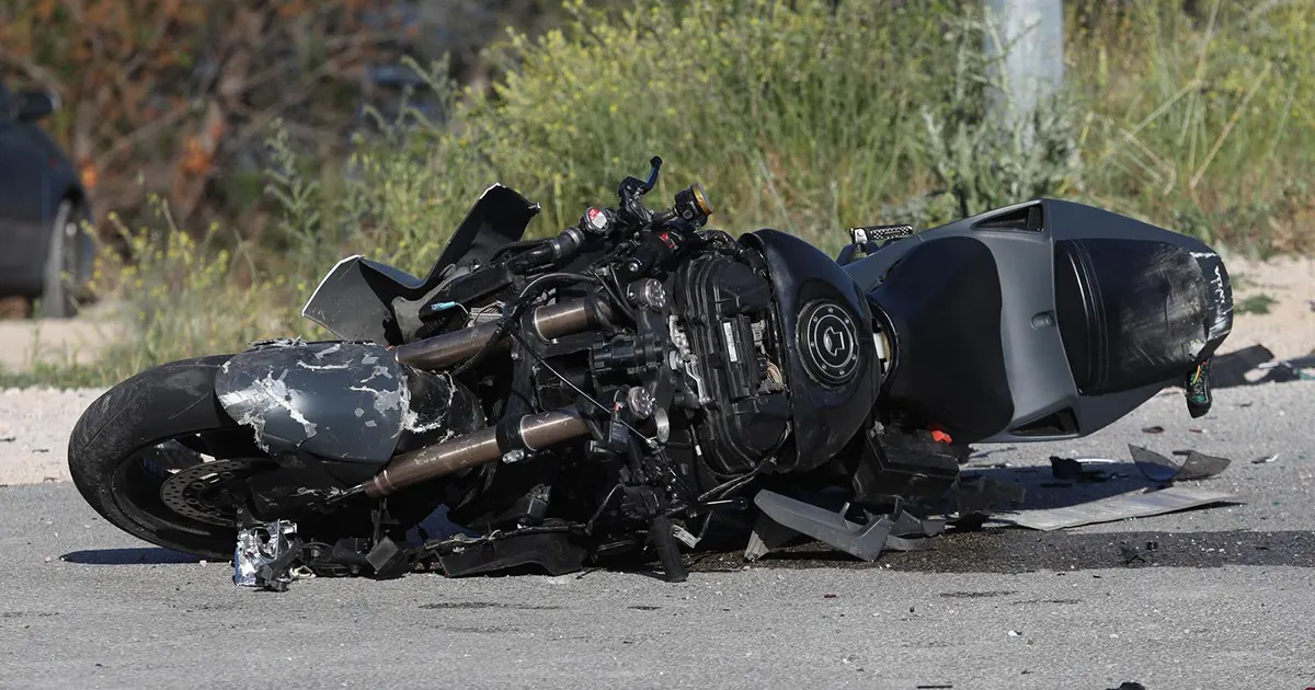 Motocikl sletio s ceste na M-17, dvije osobe povrijeđene