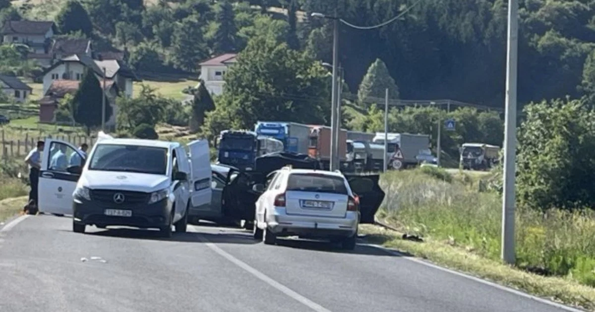 Te&scaron;ka saobraćajna nesreća u blizini Banjaluke: Povrijeđena ruska porodica sa djetetom