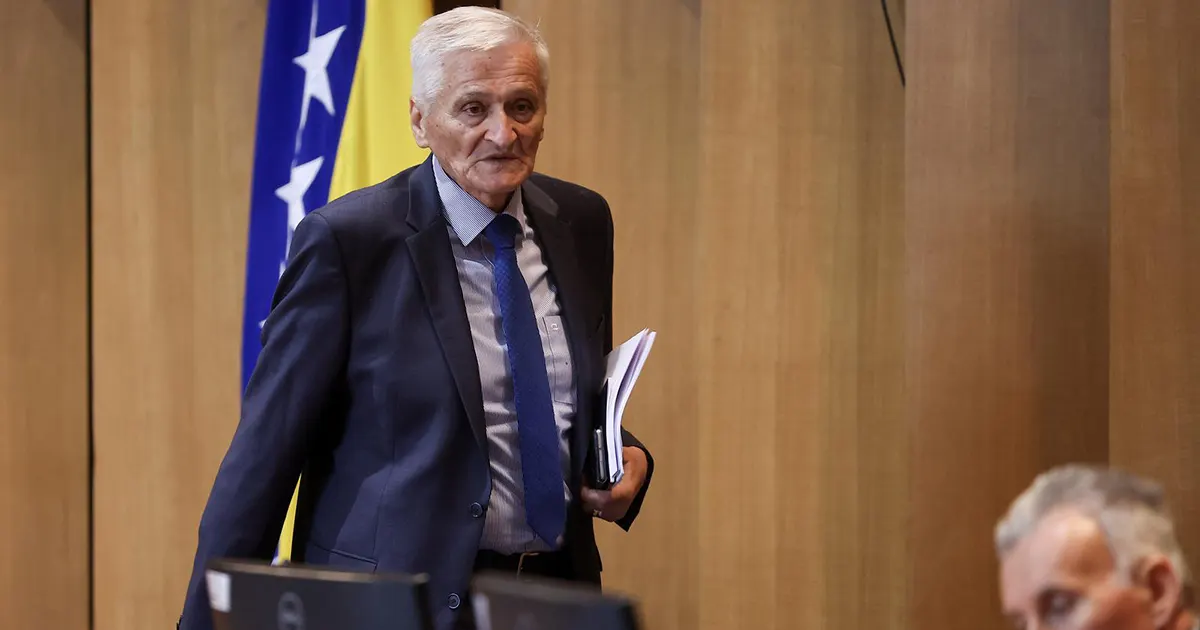 Nikola &Scaron;pirić kritizira uvođenje novih tehnologija u izborni proces, ističući moguće povećanje nepovjerenja građana