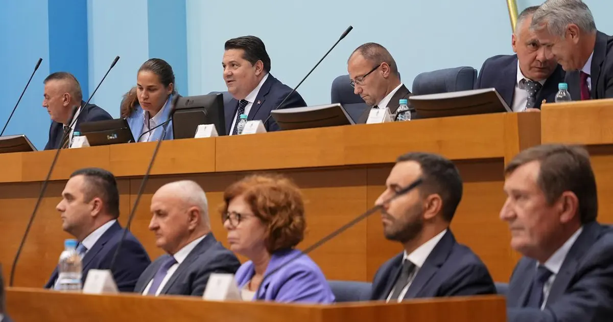 Sjednica NSRS-a o rekordnom zaduženju: Stevandić komentira ostavku Ani Ljubojević
