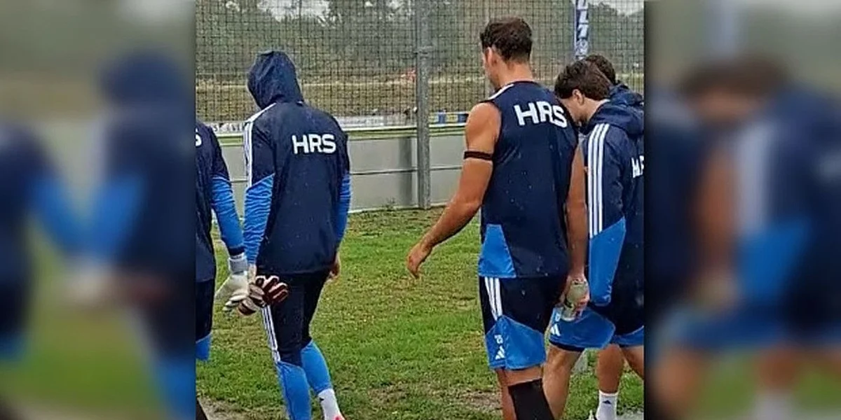 Nikola Katić trenirao u kratkim rukavima dok su ostali igrači Schalkea nosili dugačke majice zbog ki&scaron;e u Gelsenkirchenu