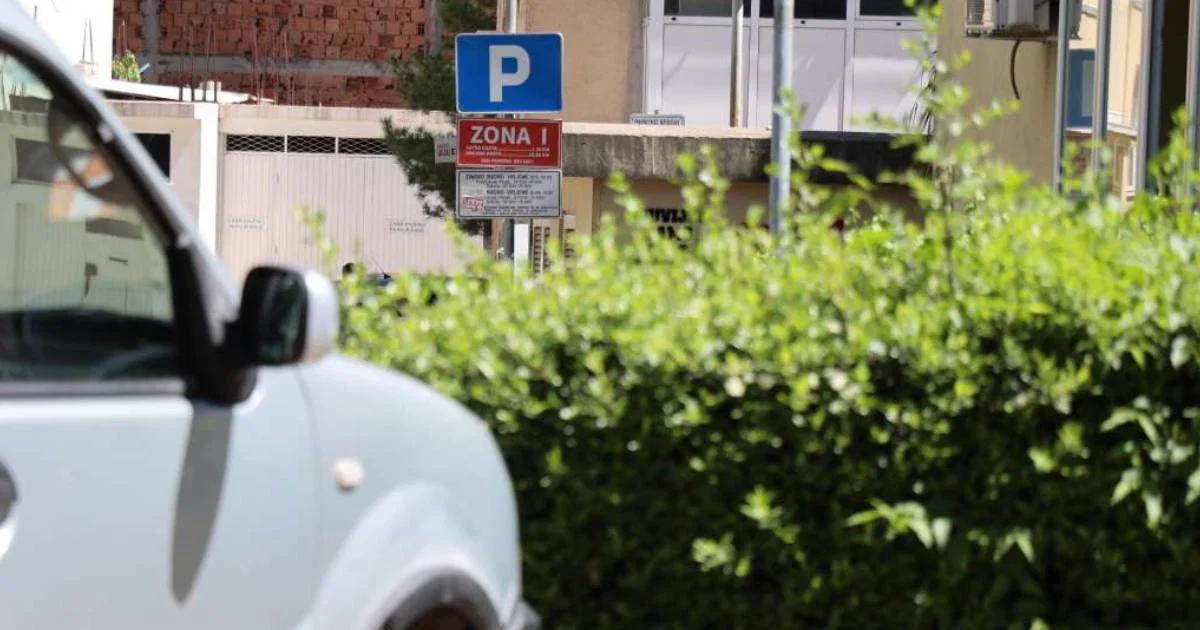 Cijene javnog parkinga u Sarajevu povećane zbog vi&scaron;egodi&scaron;njih gubitaka, najavio Emir Dobrača
