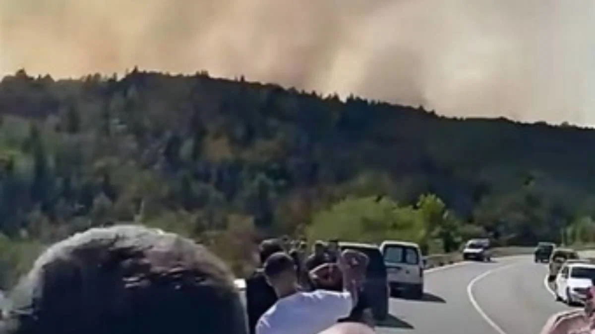 Požar u Prozor-Rami se &scaron;iri, međunarodna pomoć uključuje dva kanadera iz Hrvatske