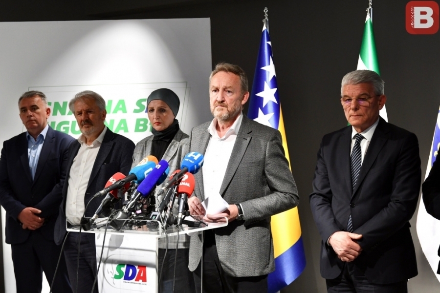 SDA odgovara Trojki: "Izetbegović dosljedno govori o dvostrukoj agresiji na BiH