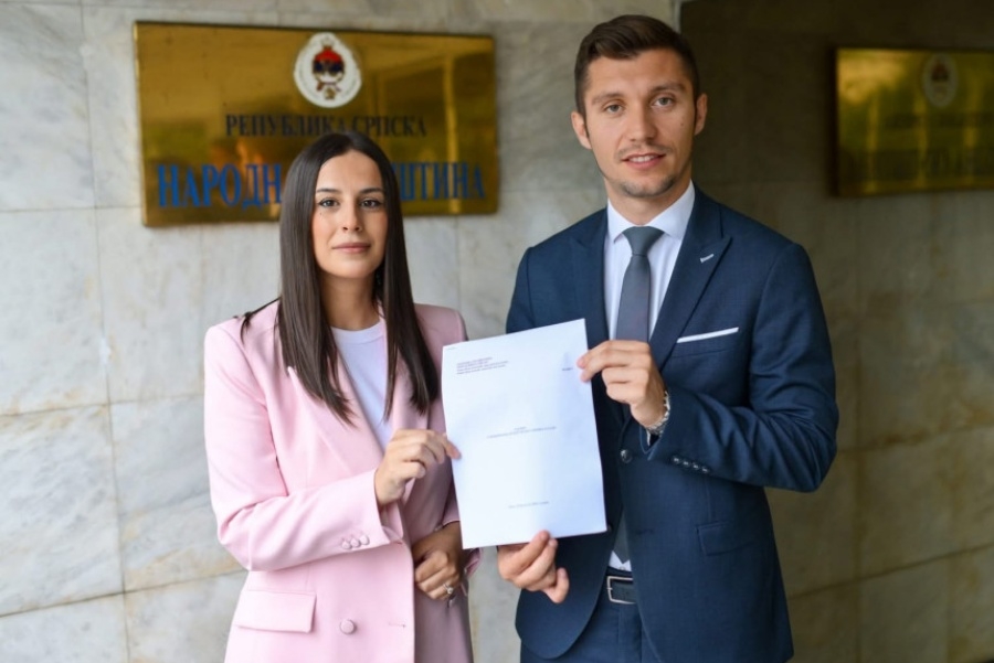 Poslanici PDP-a traže odgovor Vlade RS o gubitku posla trudnica tokom trudnoće