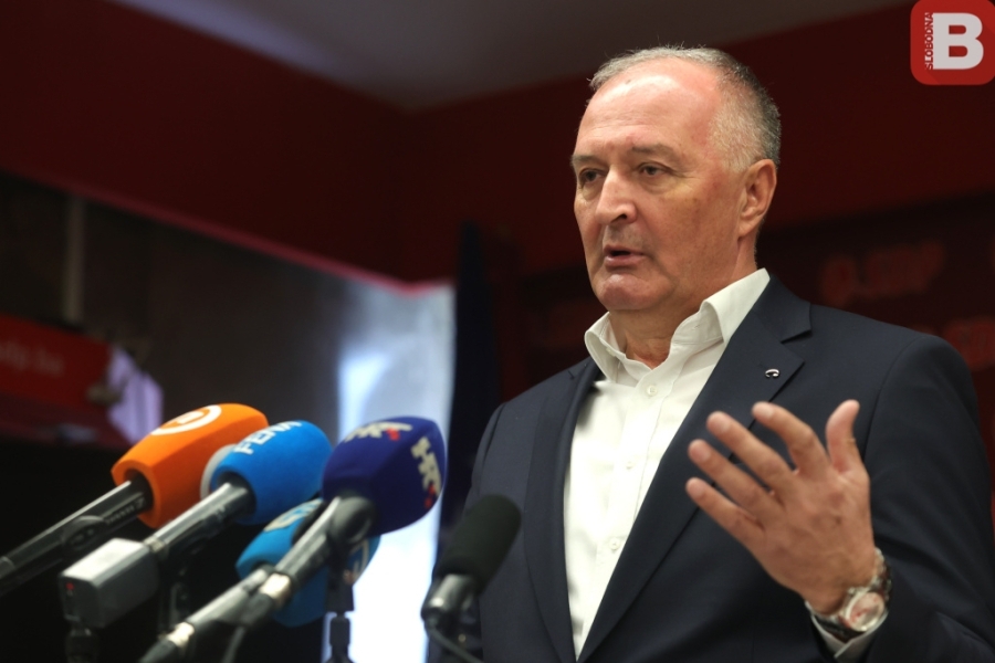Zukan Helez osudio komemoraciju Ratka Mladića, ističući ulogu Srbije u genocidu u Srebrenici