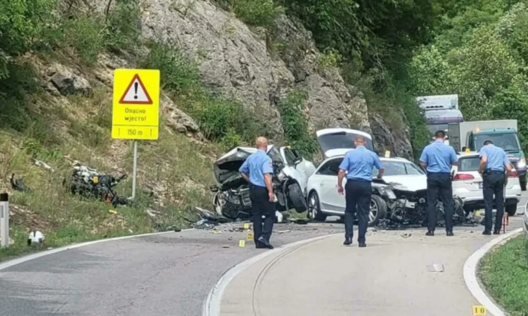 U saobraćajnoj nesreći u Krupi na Vrbasu povrijeđeno pet osoba, saobraćaj obustavljen