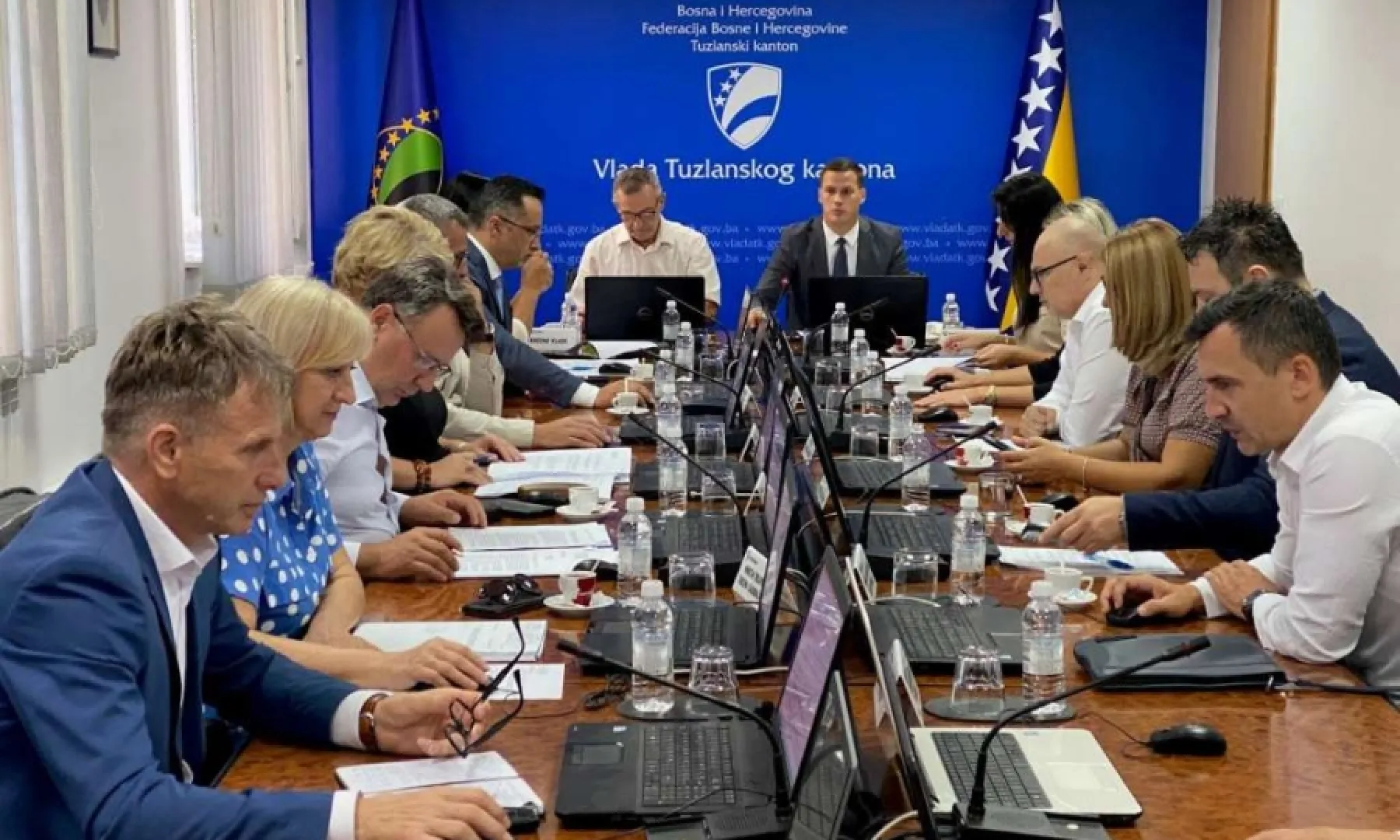 SAOPĆENJE IZ VLADE TUZLANSKOG KANTONA: "Iako ohrabrujući, podatak treba uzeti sa značajnom rezervom jer..."