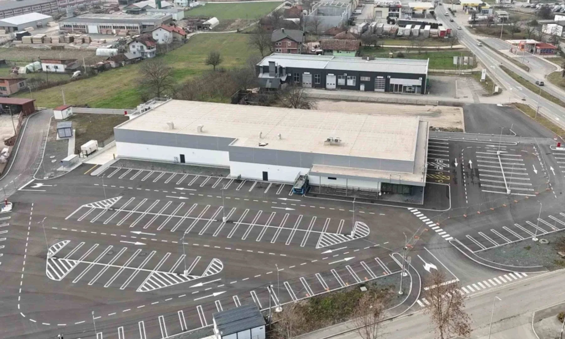 VELIKI BINGO I LILD, JEDAN BLIZU DRUGOG: Bogati bh. grad postaje šoping meka (FOTO, VIDEO)