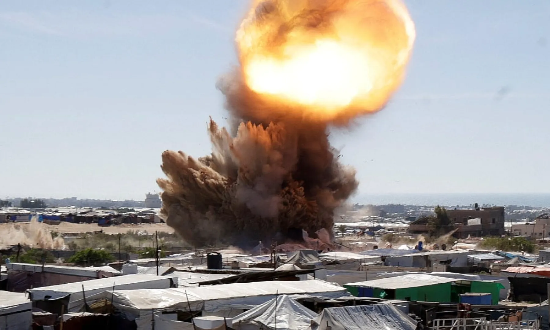 Izraelska vojska bombardovala kuću na jugu Gaze, ubijeno nekoliko osoba
