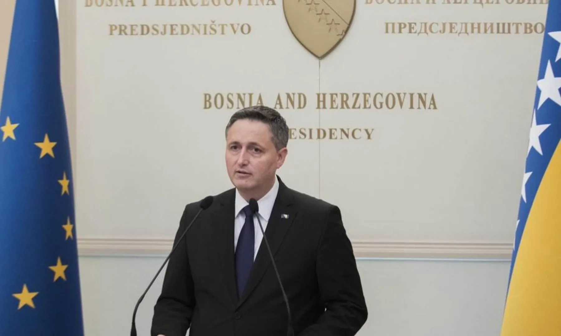 Bećirović poručio Vučiću: Bolje da se baviš problemima svoje, umjesto izazivanja krize u susjednim državama