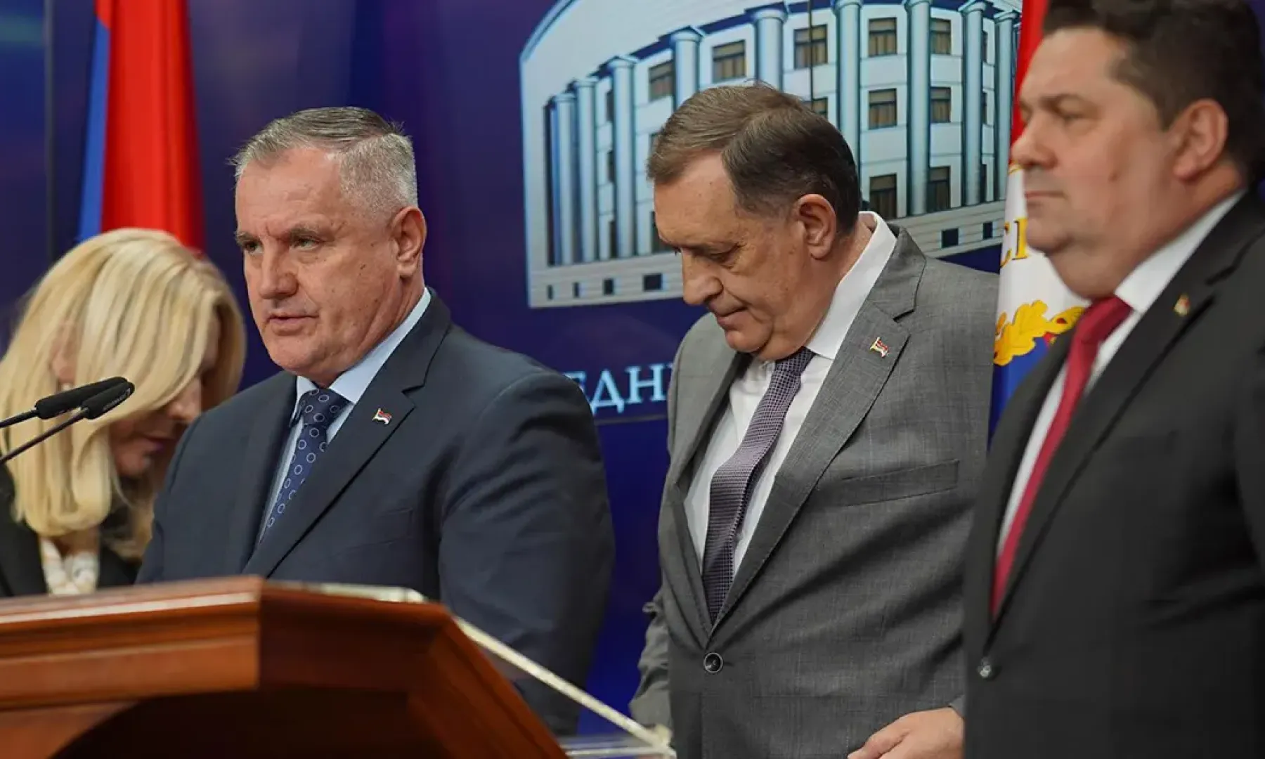 Još jedna članica EU uvela sankcije Dodiku, Stevandiću i Viškoviću