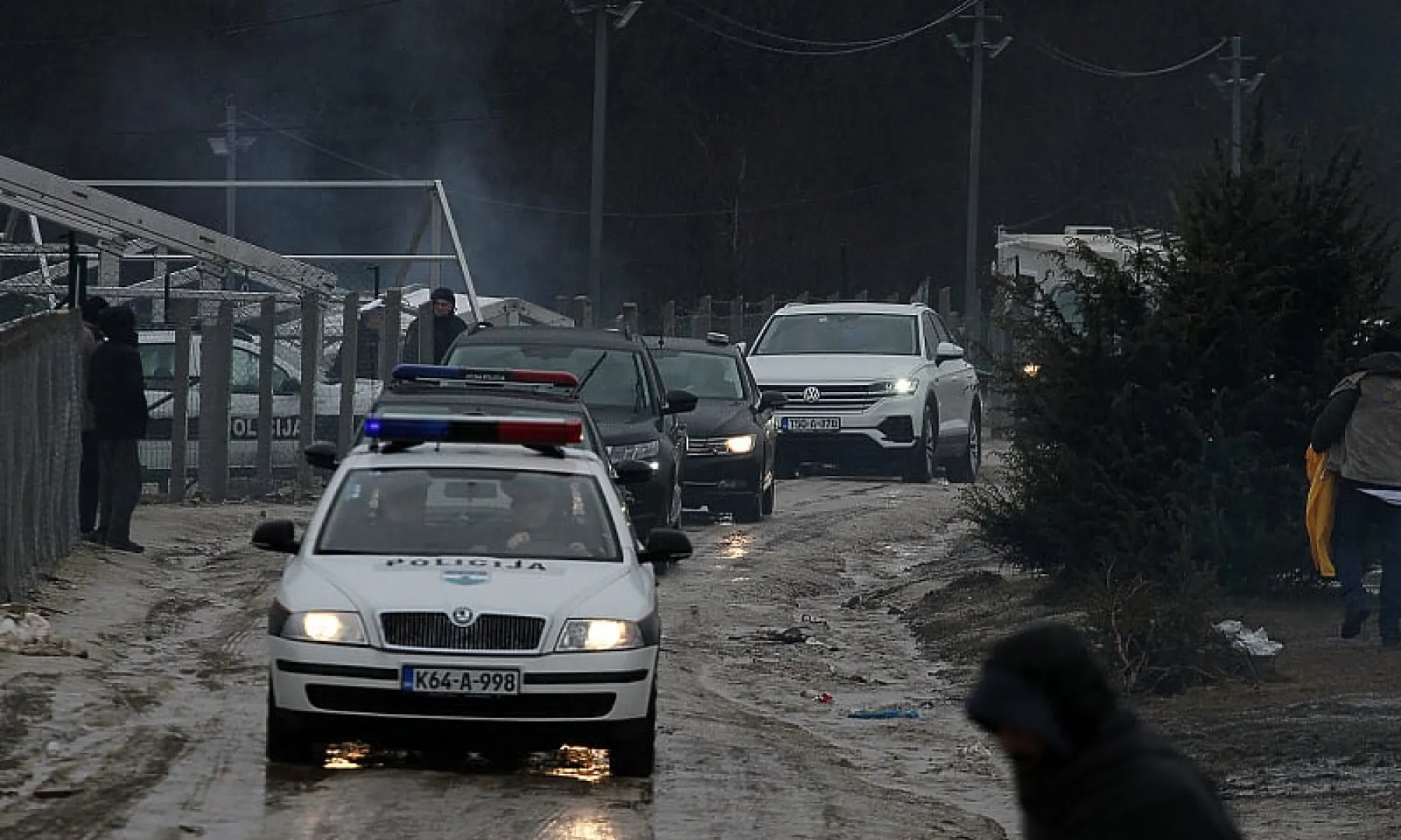 U migrantskom kampu Lipa izbila masovna tučnjava, nožem ubijena jedna osoba