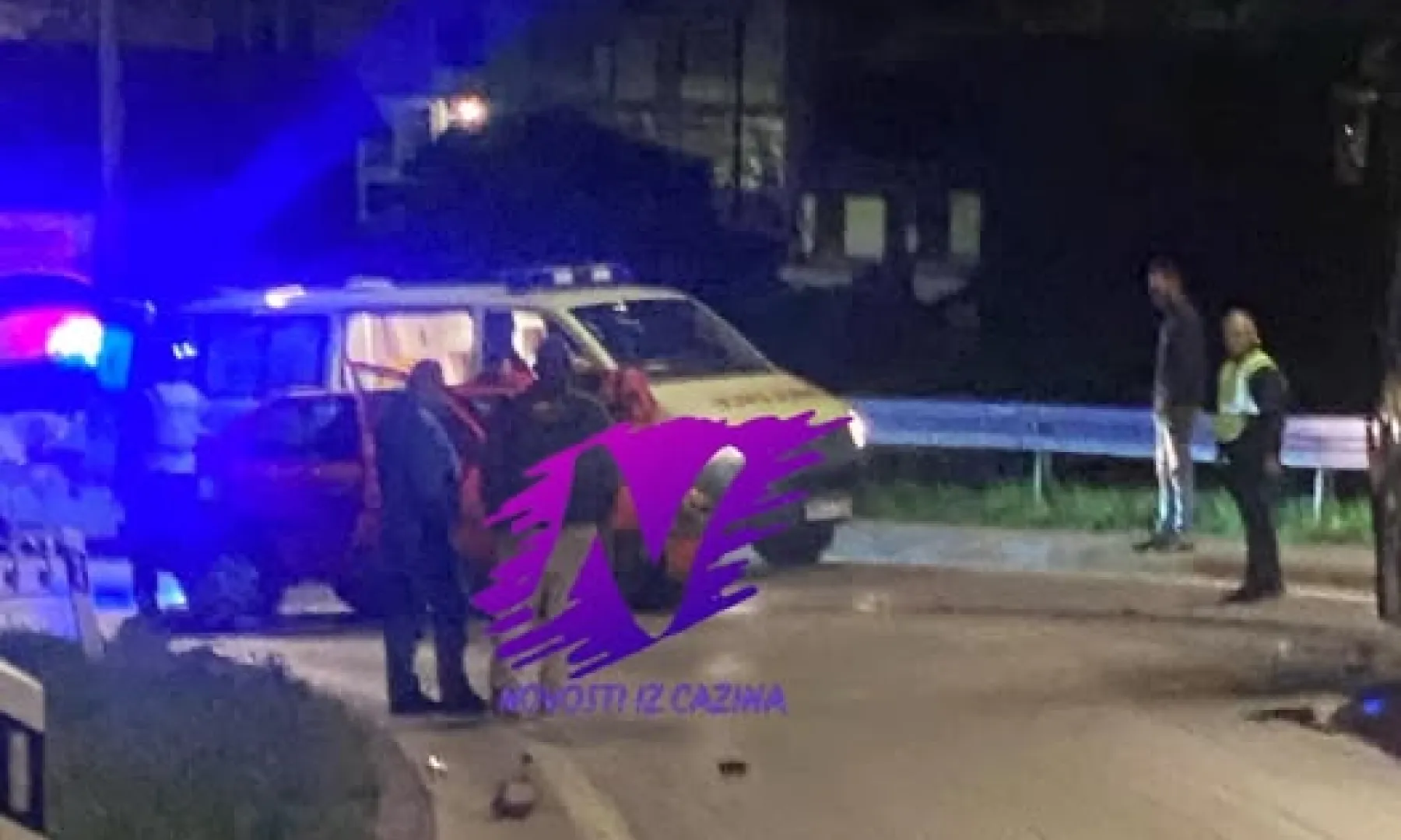 Težak udes u Šepićima, automobil se zabio u autobus