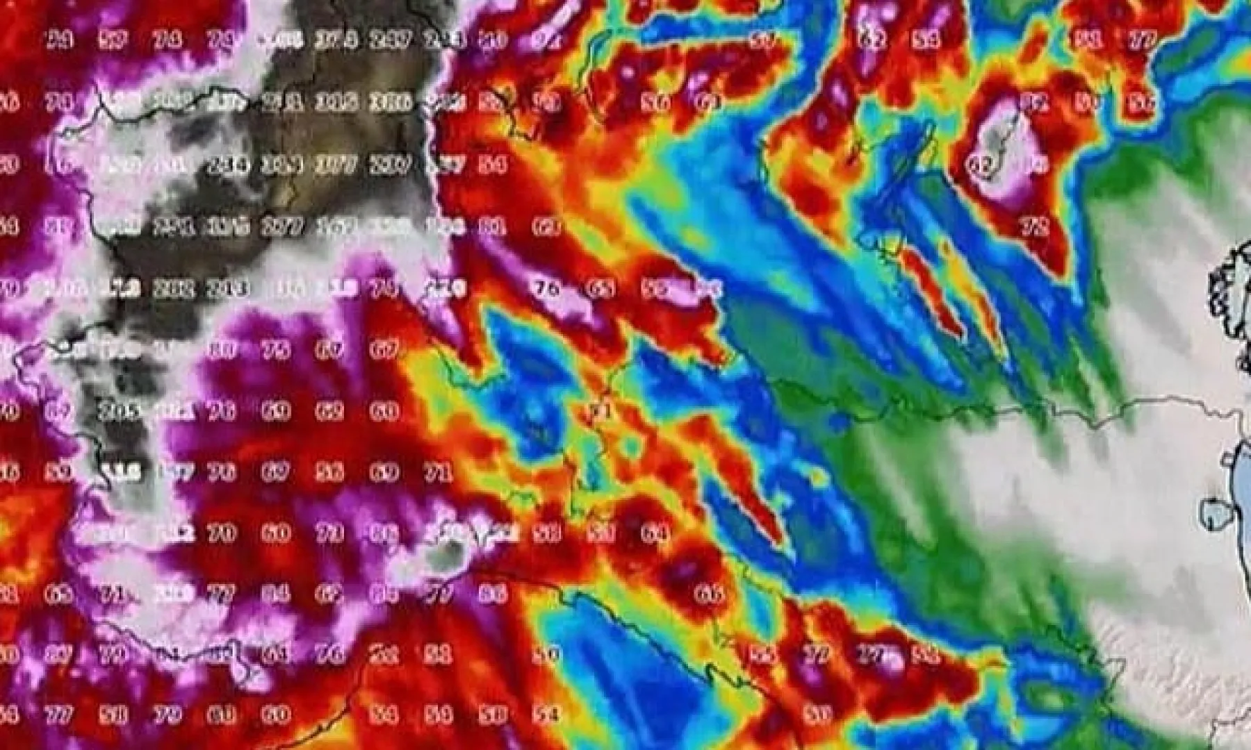 Proljetna oluja na Alpe donijela više od metar snijega, napadao u samo nekoliko sati
