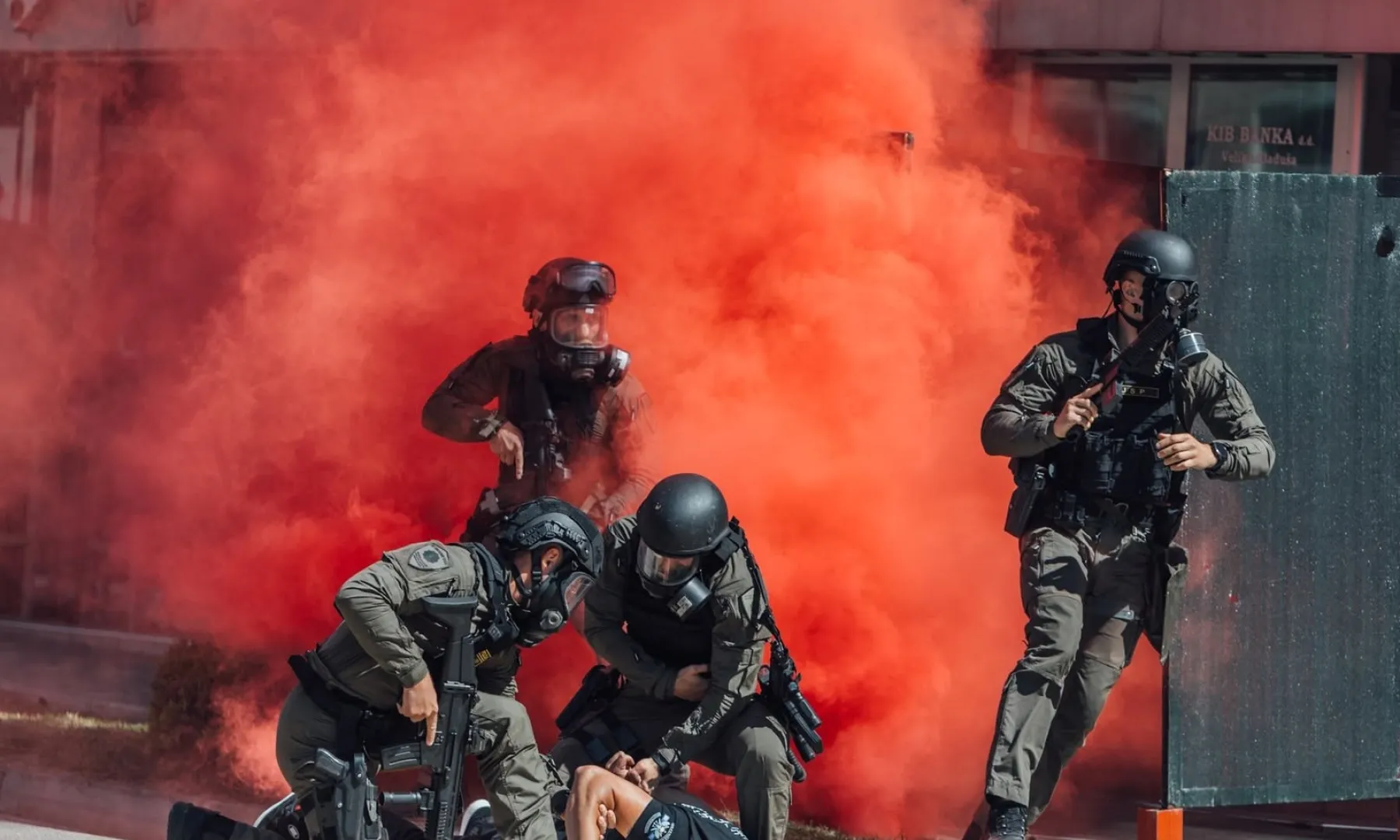 Obilježavanje Dana policije Unsko-sanskog kantona u Velikoj Kladuši uz pokaznu vježbu specijalne jedinice MUP-a USK