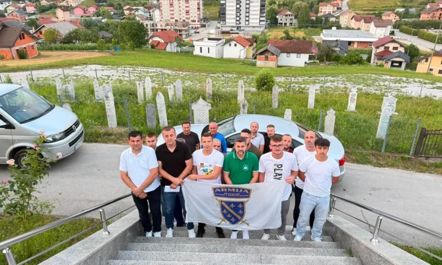 Zuhdija Odobašić iz Bužima započeo pješačenje prema Srebrenici u znak sjećanja na žrtve genocida