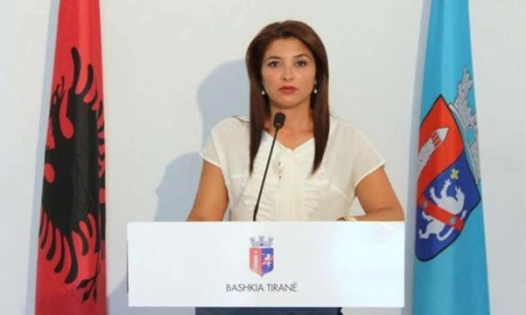 "NISAM MOGLA VJEROVATI KAD SAM VIDJELA...": Poznata albanska glumica u šoku, najavila tužbe...