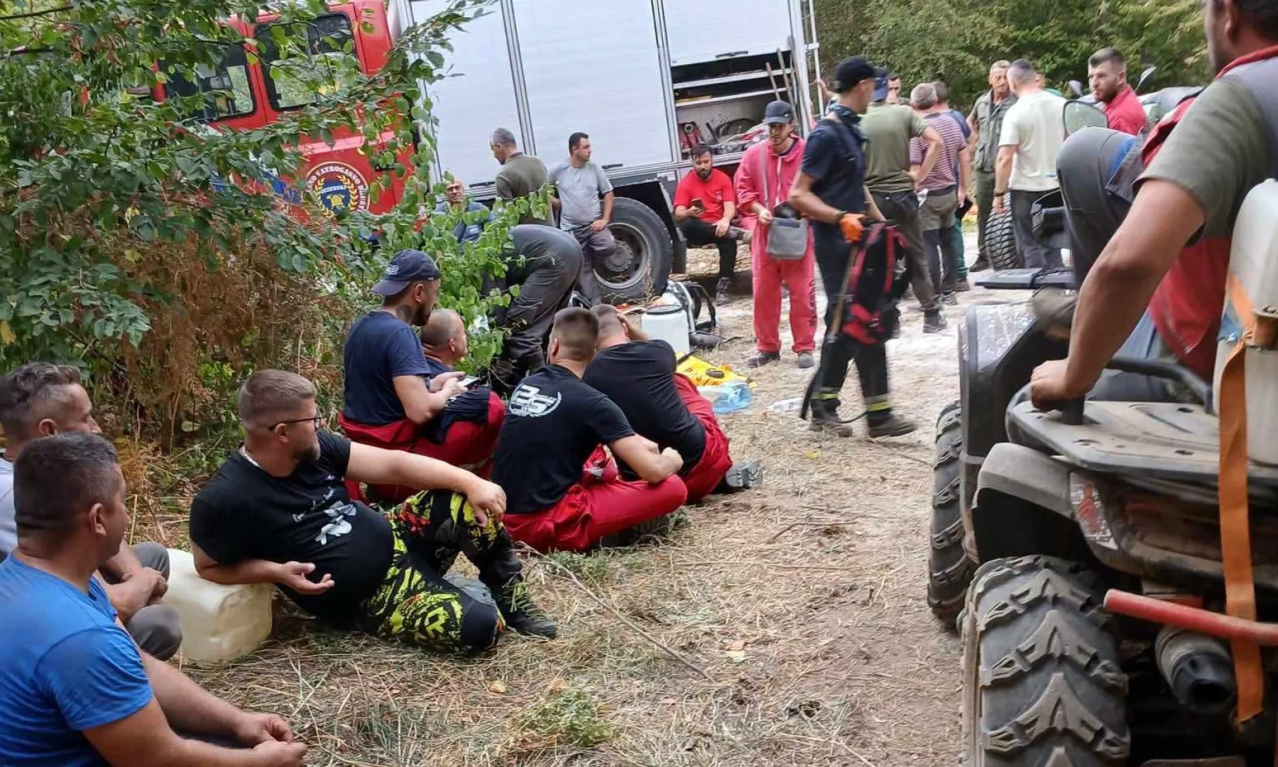 Požar u Maloj Gomili kod Cazina lokalizovan nakon višesatne intervencije vatrogasaca i šumskih radnika