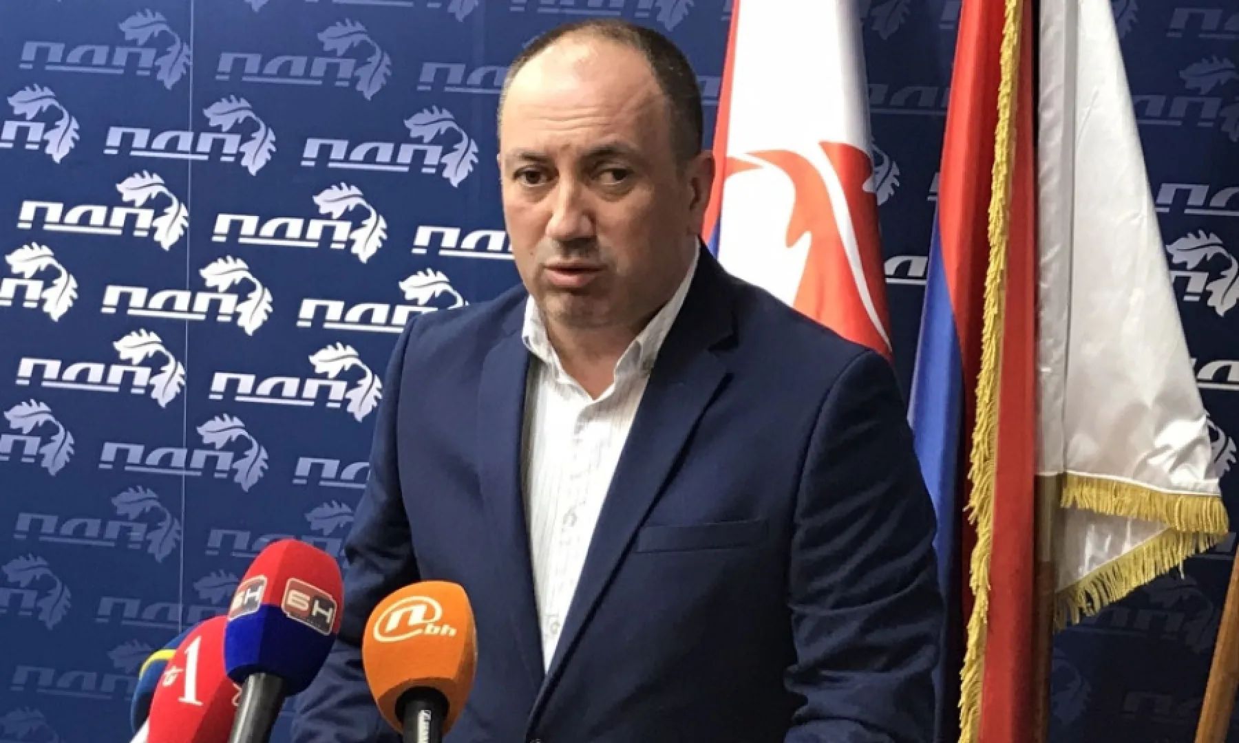 OD JUČER JE TA FOTELJA UPRAŽNJENA: Crnadak poziva Stevandića da NSRS izabere v.d. predsjednika Republike Srpske