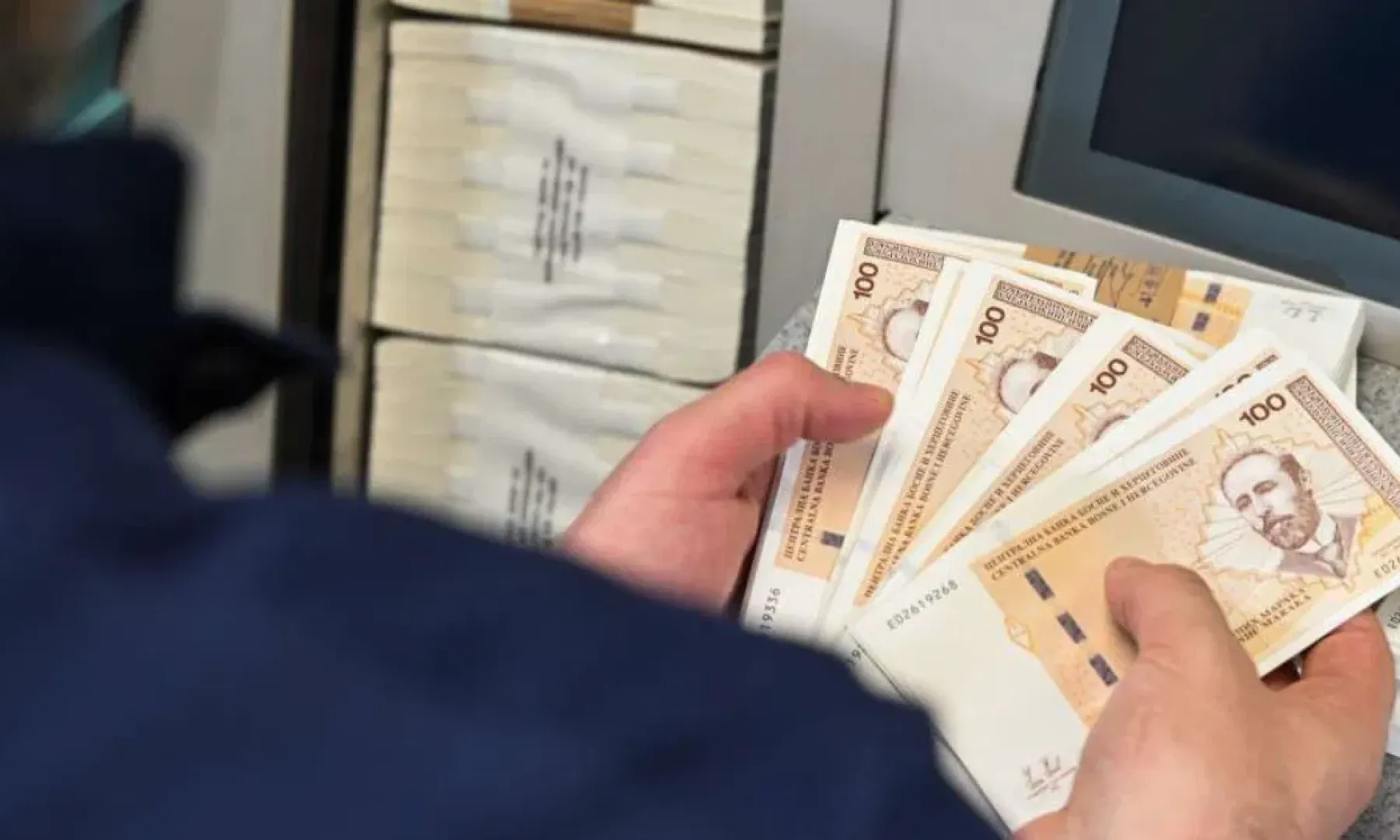 Objavljene plate direktora u Tuzli, dvojica primaju skoro pet hiljada KM