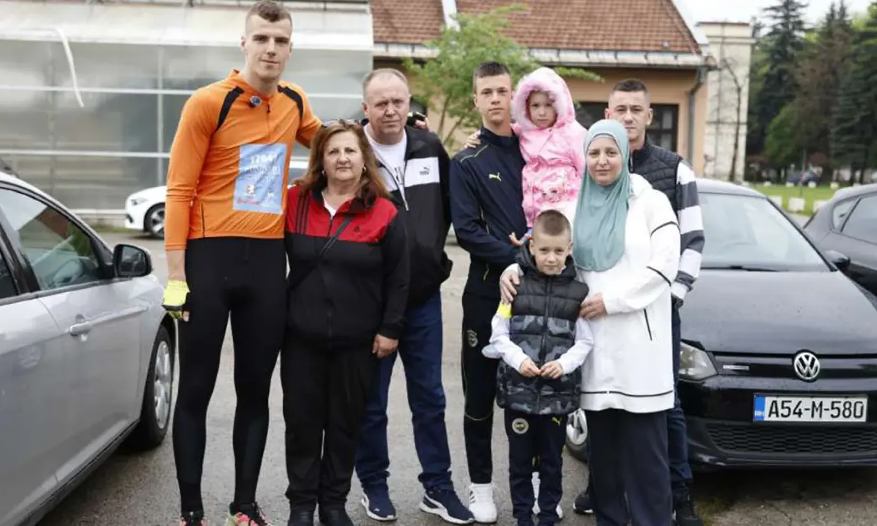 Faruk Suljović započeo maraton od Sarajeva do Istanbula da prikupi sredstva za Aneliju Smajić