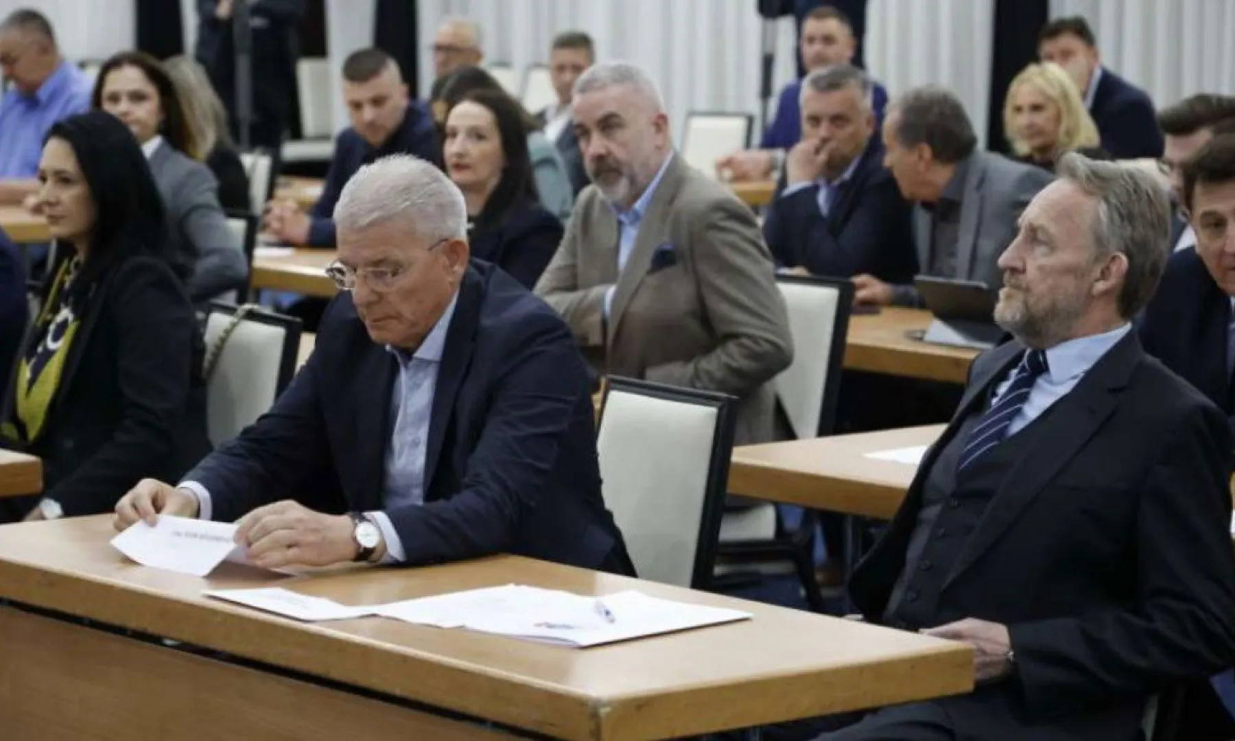 Iz SDA kažu: Treba hapsiti lopove koji kradu od ovog naroda