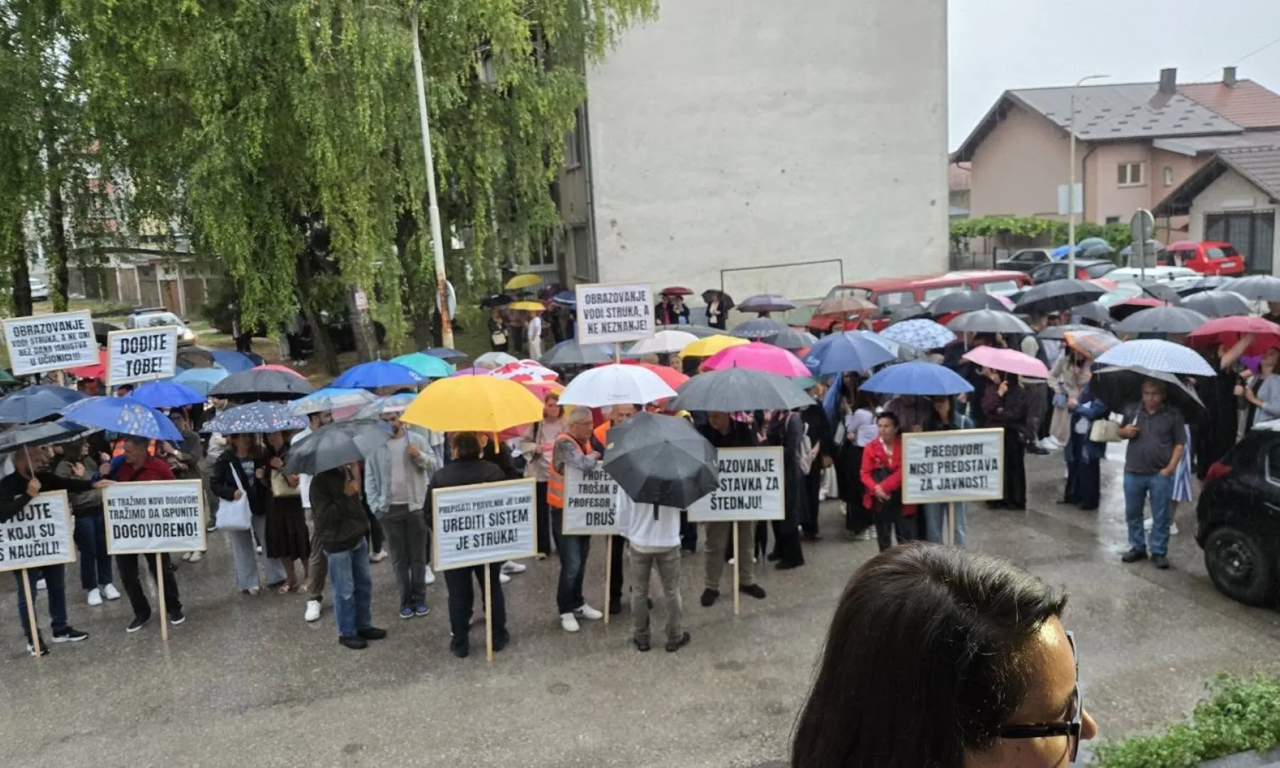 Sindikat srednjeg i visokog obrazovanja USK-a najavio generalni štrajk za 2. oktobar zbog neispunjenih dogovora s Vladom
