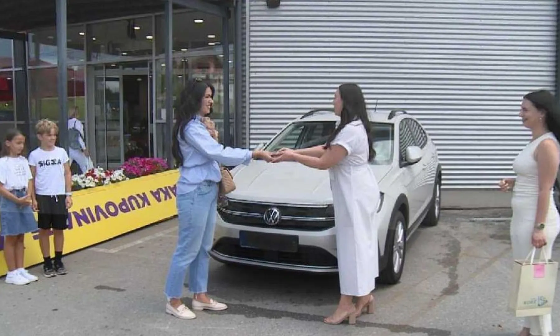 Cazinjanka Azra Ikanović osvojila novi Volkswagen Taigo na svečanoj dodjeli nagrada