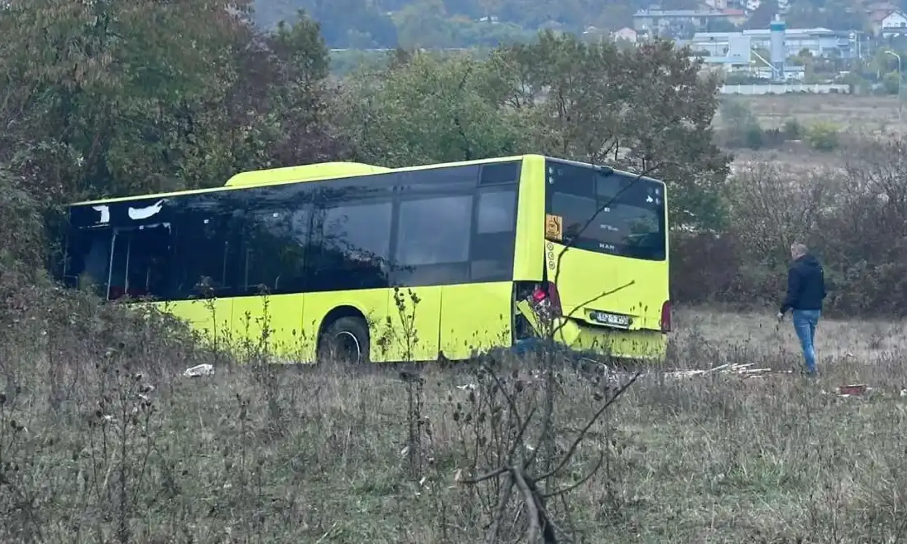 Nesreća autobusa u Husinu 24. oktobra povrijedila 11 osoba, jedna hospitalizirana u UKC Tuzla
