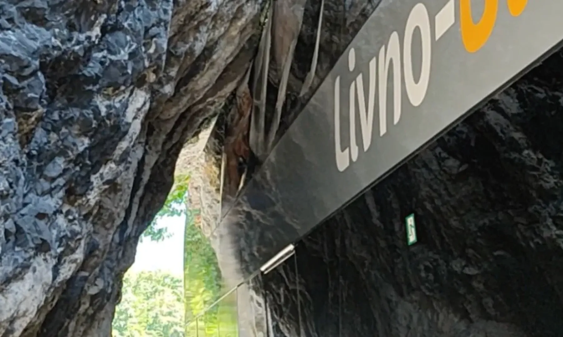 Autobus zapeo u kanjonu na putu Banjaluka-Jajce, putnici snimili incident