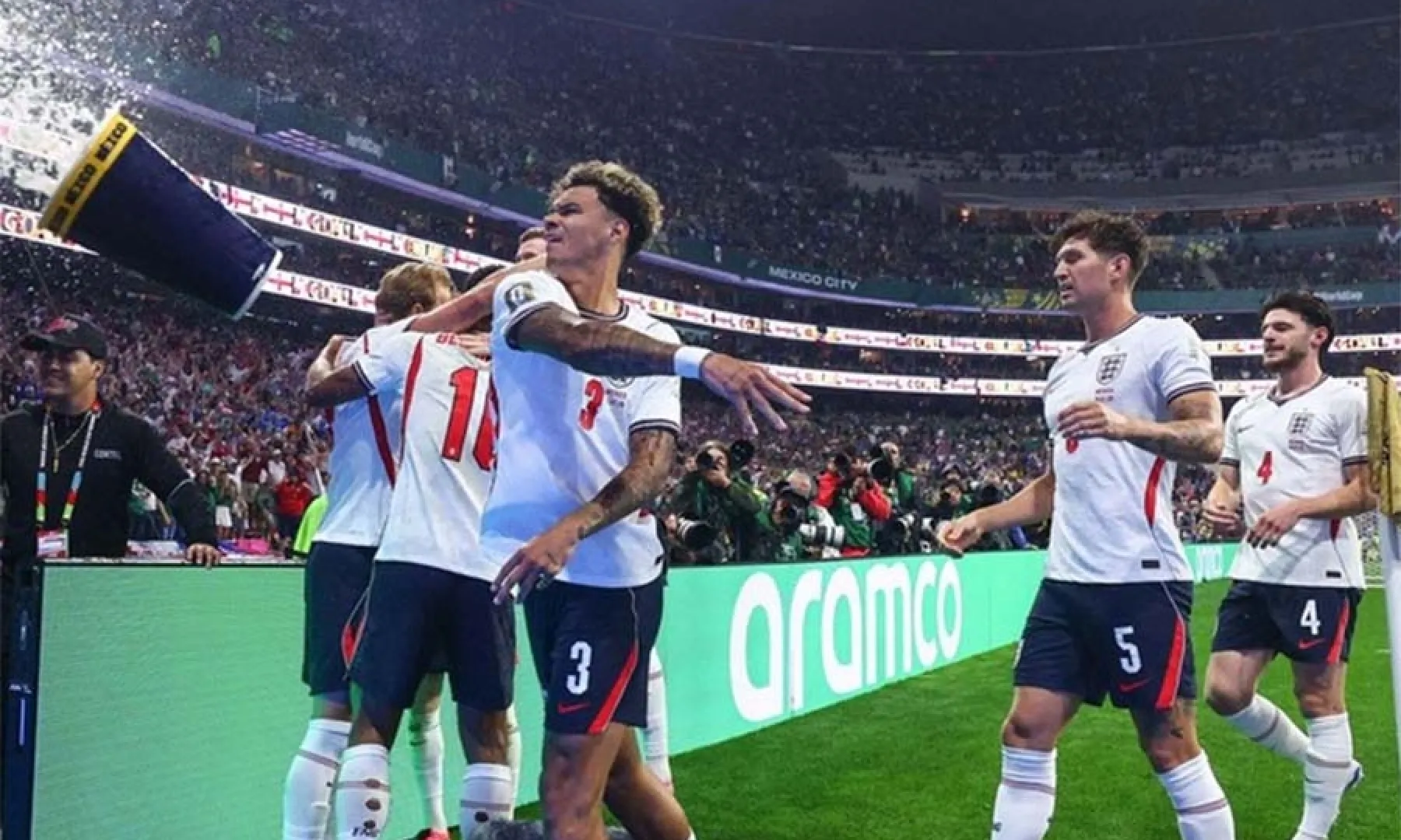 Engleska se plasirala u četvrtfinale Svjetskog prvenstva nakon dramatične utakmice protiv Meksika s rezultatom 3:2 na stadionu Azteca