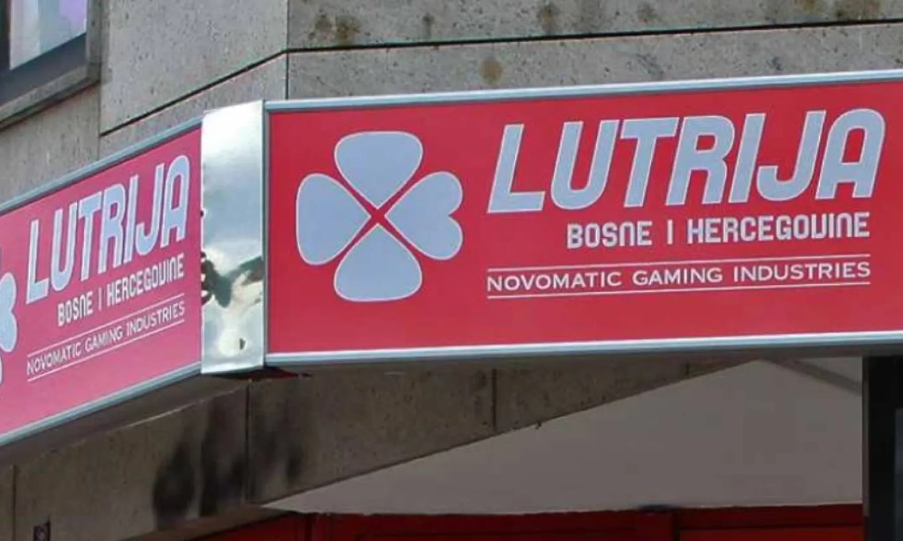 Oružana pljačka poslovnice Lutrije BiH