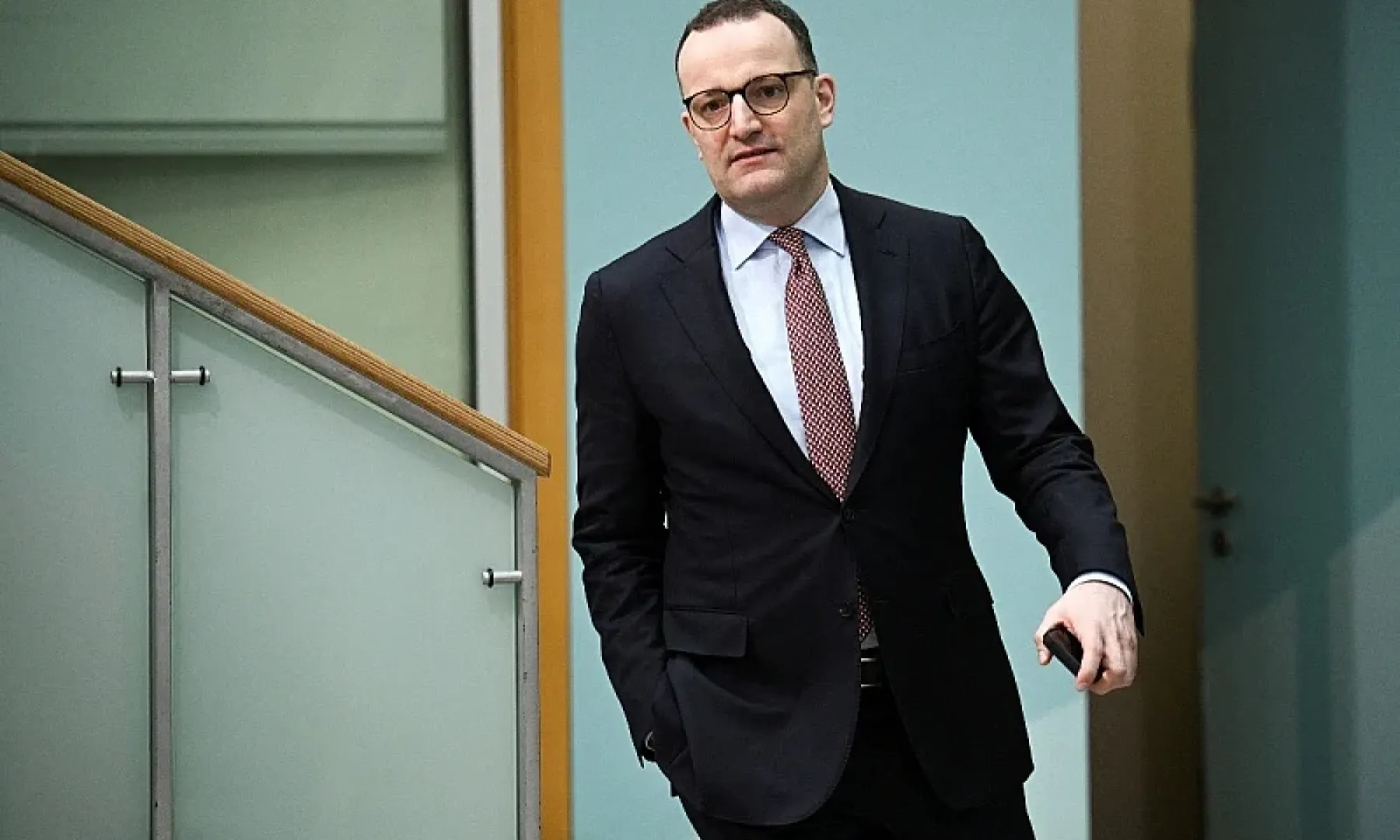 Njemački političar nakon skandala sa surogat-majčinstvom dao ostavku i napustio Bundestag