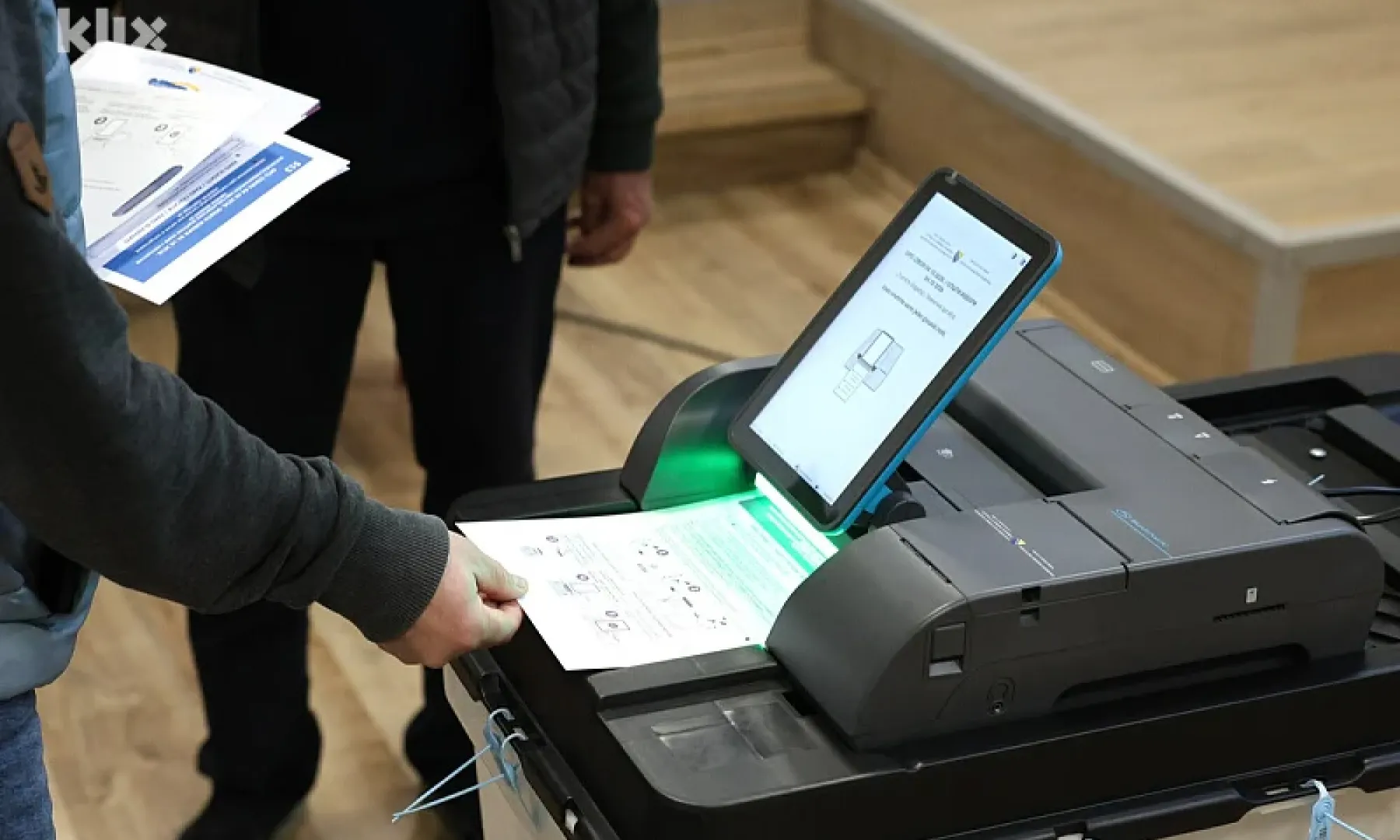 Biračka mjesta otvorena za Opće izbore u BiH, građani biraju novu vlast na 5.569 lokacija do 19 sati