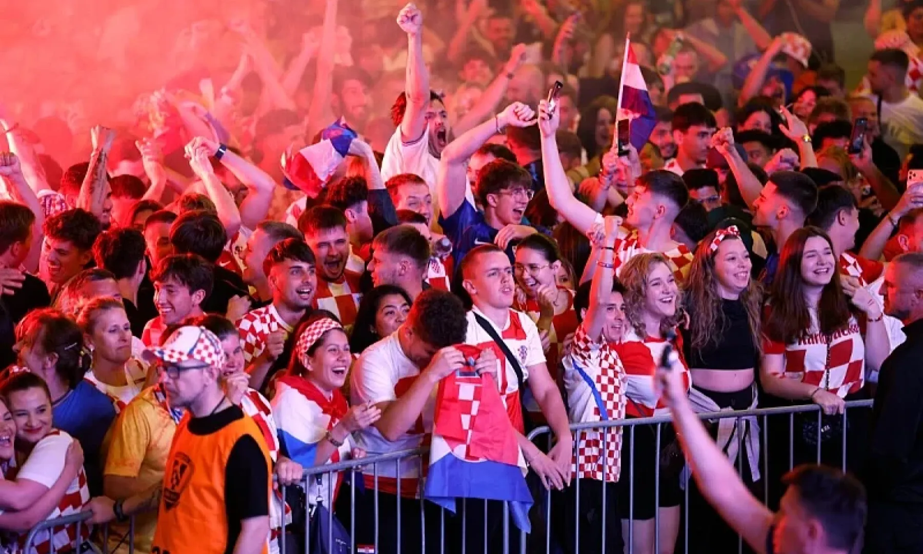 UEFA izrekla kazne Hrvatskom i Kosovskom nogometnom savezu zbog ponašanja navijača tokom Lige nacija